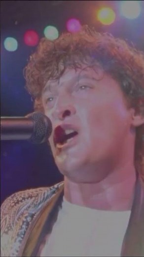 Who remembers the live version ‘When The Lady Smiles’ from the iconic concert in Leiden in 1984?