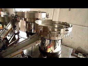 Automatic screw packaging machine with counting systems for hardware fastener