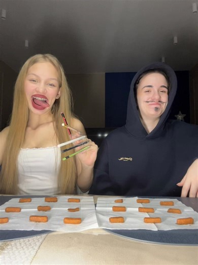 Бум бум: Игра с Чипсами и Фирменными Брэндами