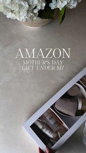 46K views · 229 reactions | Mother’s Day gift idea 懶 This gift box from Amazon is under $17 and can be customized with flowers, candy, jewelry, skincare, etc.. Shop here > https://mave.ly/laurens-shop-r7svolrngllgnmfc2vzy/post/mothers-day-gift-box | Laurensazhome | Facebook