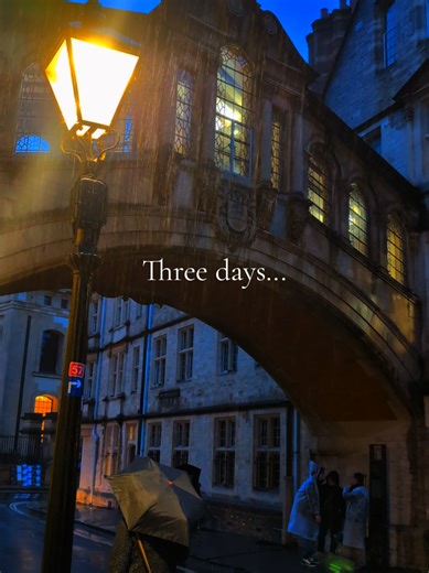 Exploring Dark Academia in Starfall Book