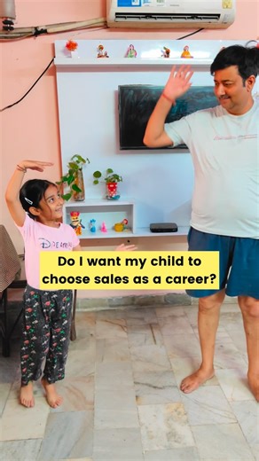 Non Salesy Sales Coach & Trainer 💸 on Instagram: "I don’t want you to make the same mistake!! Back in 2014, my client was one of the biggest global HR consulting firms. That was the top 5 client for me with annual revenue of Rs 20 lakhs. I lost that client: ➡️Because we got too comfortable. ➡️ Because we depended too much on them. ➡️ Because we took our relationship for granted. That day I was hurt, financially, emotionally, professionally. But it also changed me. It made me a better salesperso