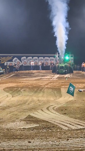 Where's all the green fans at ? #ntpa #truckandtractorpulling #johndeere #lionssuperpullofthesouth #fullpulllive #fullpullpicks | NTPA Truck and Tractor Pulling