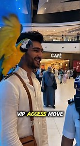 “Parrot vs Security Guard in Dubai Mall 😂🐦 Funniest Argument Ever!”#DubaiMall #TalkingParrot #Funny