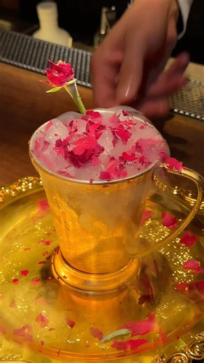 美しすぎる薔薇のカクテル🌹