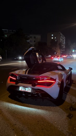 Exploring the Performance of the McLaren 720s
