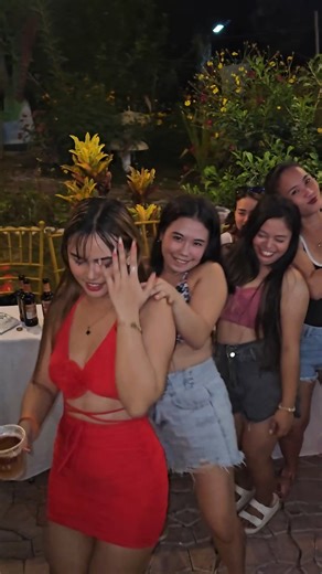 333K views · 2.3K reactions | MAY FOAM PARTY NA SA NAGA! Magayon na experience sa ZA Familia Garden Maasikaso ang staff and successful din si event! <3 Sana may part 2 pa! Sulit ang banggi talaga pagtinutugutan. Trabaho po yan! HAHAHAHAAH #dyud #zafamiliagarden #foampartyinNaga #FoamParty | DYUD | Facebook