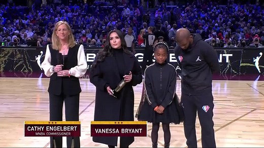 326K views · 10K reactions | #WNBA Commissioner Cathy Engelbert and Vanessa Bryant present Chris Paul with the Kobe & Gigi Bryant WNBA Advocacy Award 李 | WNBA | Facebook