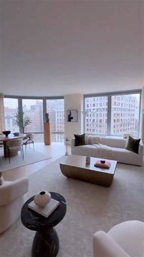 Open living and dining in the heart of the Upper West Side ✨ #nyc #apartmenttour #luxuryhomes #nycrealestate #interiordecor | Osha Waiters