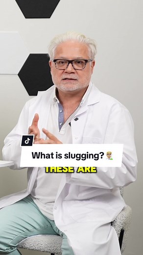 What is slugging?👨🏼‍🔬 #Slugging #SkinCare #BeautyTips #HealthySkin #MoistureLock #GlowingSkin #SkinCareRoutine #SkinHealth #BeautyTrends #HydratedSkin