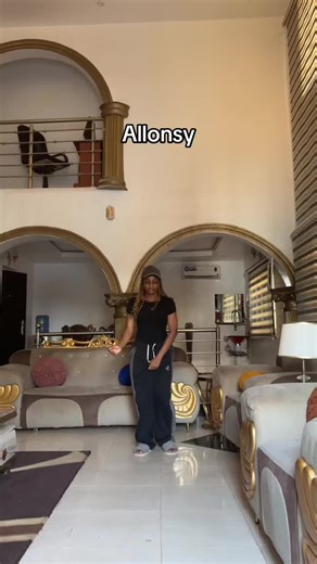 Emotional Attempt at Allonsy