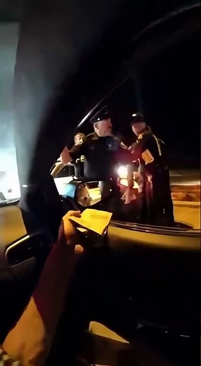 Cop Tried to Bribe a Citizen Without Knowing It Was the FBI #undercover #bust #fbi