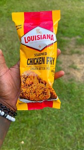 🔥 #LFFPartner Y’all know I had to bring that Louisiana crunch to my kitchen! 🍗✨ Frying it up bold, golden, and crispy with @lafishfry— who’s pulling up for a plate? 🫶🏽 #FriedChicken #ChickenFry #ChickenRecipes | Chef Jayvoo