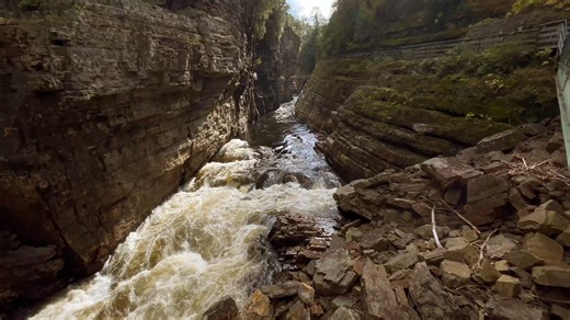 🍂 Experience Fall at Ausable Chasm — 7 Days a Week! 🍁 Step into a world of color, crisp air, and adventure! Wander through ancient sandstone formations, cross scenic bridges, and breathe in the magic of New York’s most breathtaking natural wonder. Whether you’re seeking a peaceful stroll or a full hiking adventure, there’s no better way to celebrate fall than at Ausable Chasm. 🗓 Open 7 days a week 🚶‍♀️5 Miles of scenic trails for all skill levels 📸 Perfect for fall photography and family ad