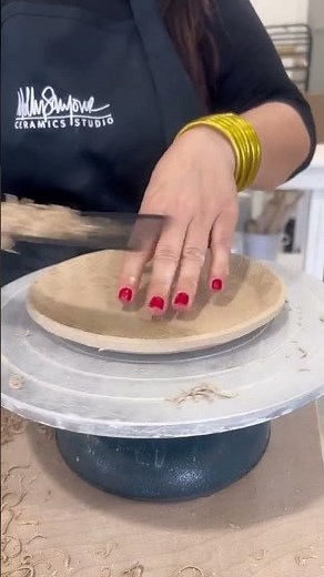 8 pottery classes are starting sooo soon at Molly Sanyour Ceramics Studio in Atlanta!