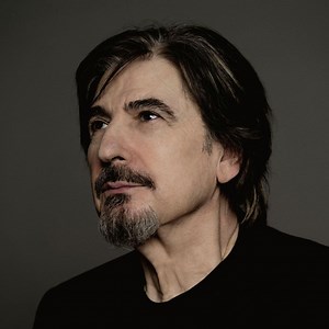 Mar 16, 2002: Serge Lama at L'Olympia Bruno Coquatrix Paris, Île-de-France, France | Concert Archives