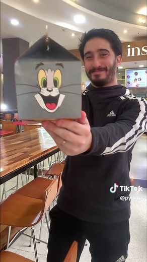 ¡Nueva colección de los 85 años de Tom y Jerry en McDonalds! 😺🐭🪤 #mcdonalds #happymeal #fastfood #tomandjerry #tomyjerry #cajitafeliz