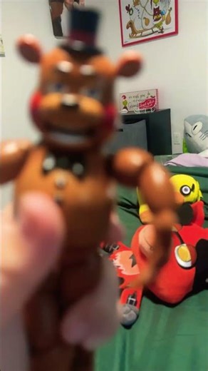 Fnaf open versus challenge toy, Freddy
