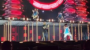 83K views · 10K reactions | Daddy Yankee - China (Live The KIA Forum Los Ángeles) July 27 2022 | CartelBoyz | Facebook