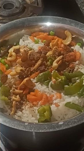 Fried rice banane ka vidhi #shorts #cooking #trending ..