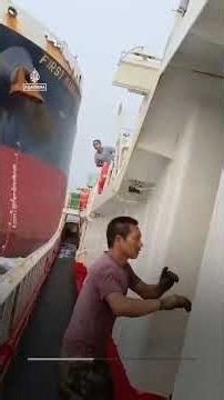 Cargo ship crashes into Chinese fishing boat near Singapore