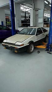 fix abandoned Toyota AE86 - part 2 | V2 Motor