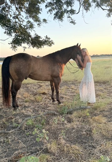 Let’s get @Addison Byars photoshoot ready 📸🩷💄💁🏼‍♀️ #daughter #grwm #blonde #girlmom #beauty