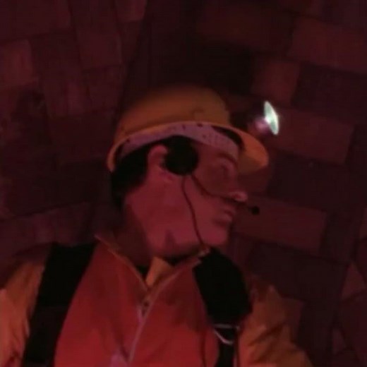 Ghostbusters 2 - Ray discovers the River of Slime