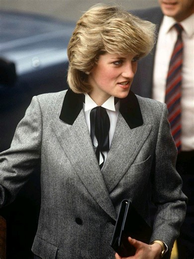 Lady Diana 90s Fashion: The People's Princess Iconic Suit Pose