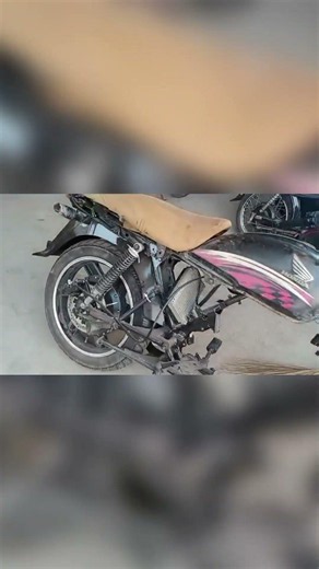 Honda Bike Converted Into Powerful Electric Bike ⚡ Hub Motor & Disc Brake Project