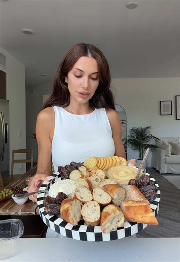 Hosting Tips: Easy Charcuterie Ideas for Casual Entertaining