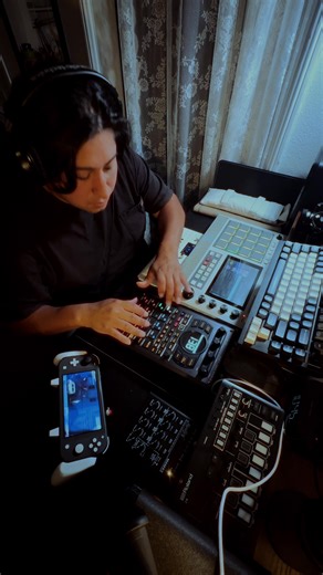 Another track I’ve been working on • • • #op1field #teenageengineering #op1 #mpclive2 #mpc #sp404 #sp404mk2 #beatmaking #