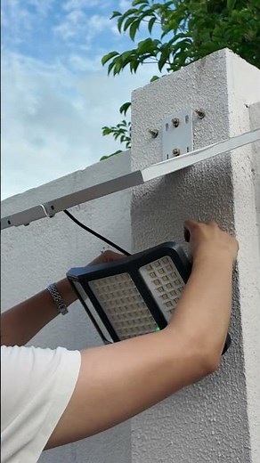 Solar motion light. ☀️🔦 #intelamp #solarlight