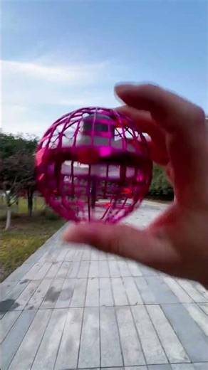 Amazing Flying Ball Test! It Flies Back Like a Boomerang!#shorts #FlyingBall#UFOBall