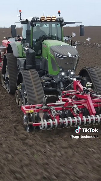 Innovative Agritech Solutions from Fendt and KUHN