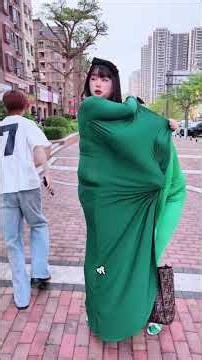 I found a treasure. The large size dress covers the flesh and makes me slim. The price is still