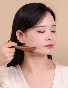 5-Claw Wooden Massage Comb - Gua Sha Scalp Massager & Foot Relaxation Tool, Natural Meridian Therapy Comb for Head/Neck/Back, Ergonomic Handheld Massage Stick for Stress Relief (2)