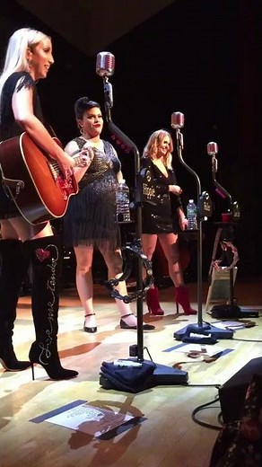 Pistol Annies, Town Hall, NYC, Nov. 2, 2018 ‪@PistolAnnies‬