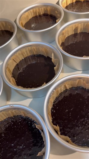 Decadent Chocolate Cake Review at #AppaBakes