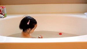 Sophie singing in the bath