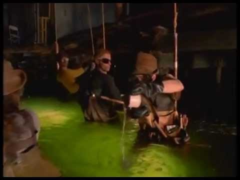 Stomp Out Loud - Tubular Pipes
