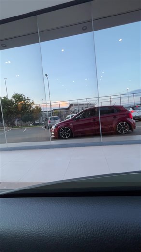 Creating a Sleek Stance with Bagged Vivo