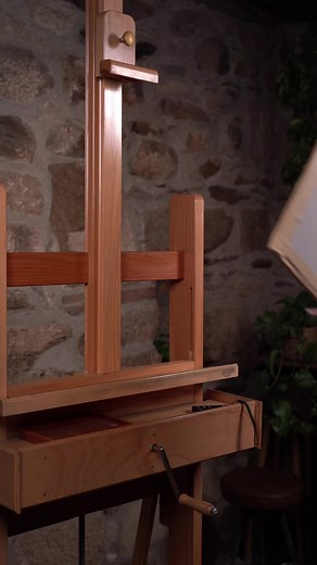 Goochie the cat. Commission for a client in USA 🇺🇸. Sadly Goochie passed away on January of 2023, he is dearly missed by his family. 40x60cm / 15.7”x23.6”Whenever I start with a portrait, I ask for a personality description of their pet or loved one. These were my clients words back in 2021: “Goochie is 18 years old. He's gentle, sweet, and an overall good boy. Goochie loves to hang out or even just being in the same room as you, he likes the sun and will sun bathe daily (of course weather per