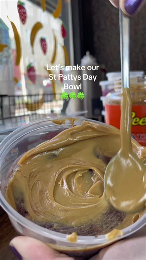 Create a St. Patrick's Day Pot of Gold Bowl