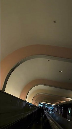 大阪 なんば OCAT 動く歩道 ムービングウォーク 近鉄大阪難波駅、大阪メトロなんば駅方面 #train #travel