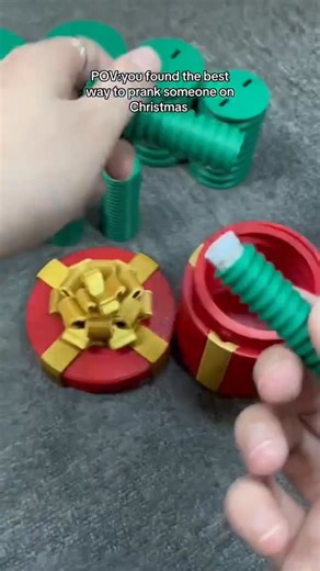  Christmas Prank Must-Have! Nested Screw Gift Box – Layers of Laughs, Surprise Inside!  10 (adjustable!) screw-tight layers of silly fun. Hides cash/notes, reusable, guaranteed giggles. Perfect for pranks & gifting. Grab yours – make this holiday unforgettable! https://popularsal.com/products/annoying-nested-screw-gift-box | Popularsal | Facebook