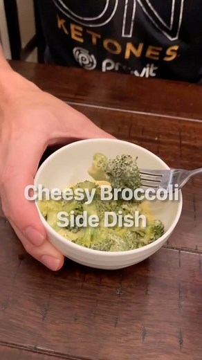 Cheesy 🥦 This simple cream sauce makes broccoli an amazing side dish! Perfect for the holidays, or any family dinner! . Recipe on our blog, link in profile! Search Keyword “broccoli” on the blog www.simplefunketo.com/blog/cheesybroccoli . #ketobroccoli #broccolirecipes #ketosidedish #lowcarbsides #thanksgivingrecipes #ketothanksgiving #ketoholidays #lowcarbrecipes #ketodad #theketodadlife #simplefunketo #makeketolouder | The Keto Dad