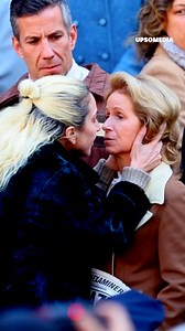 3.1M views · 4.3K reactions | La vidéo a fait scandale sur les réseaux, car elle a été publiée hors de son contexte. Lady Gaga aurait embrassé "de force" cette femme blonde. Mais l'histoire n'était pas complète .  : https://www.instagram.com/backgrid_usa/ | Icônes | Facebook