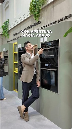 HAVE YOU SEEN HOW IT OPENS? 🔥 Be amazed by this Neff oven! CJR Kitchens