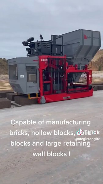 McGirr MG44L block machine producing limestone blocks in Perth WA. For more information on this world leading mobile block machine get in touch! #madeintheuk #mcgirrengineering #hollowblock #hollowblocks #blockmachine #reconstitutedlimestone #limestone #limestoneblocks #retainingwallblocks #concreteblocks #concreteblockproductionline #concreteblocksmaker #construction #constructionblocks
